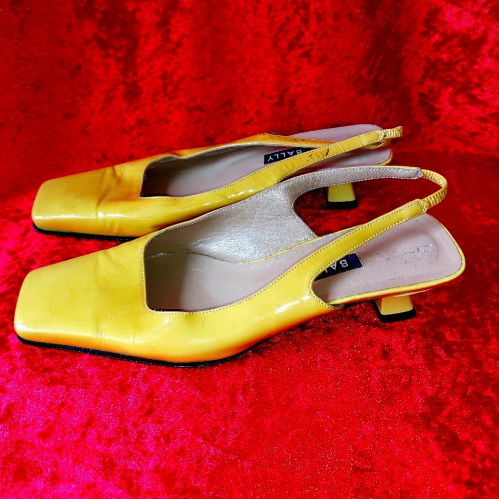 Vintage Shoes Women's by BALLY 37 EU 6 1/2 US Size Yellow Real Patent Leather 💛